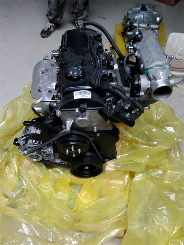 G10發(fā)動機(jī)件