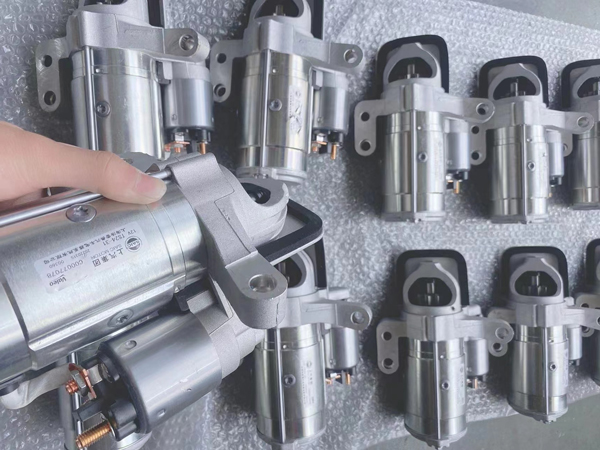 起動(dòng)機(jī)